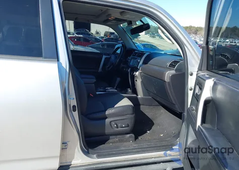 2016 Toyota 4Runner Sr5 Premium z USA, uszkodzony, nr VIN JTEBU5JR2G5350763